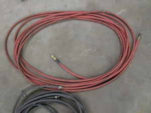 lot 68 image: Air Hoses
