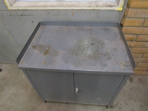 lot 9 image: Metal Shop Cabinet 24x36x36