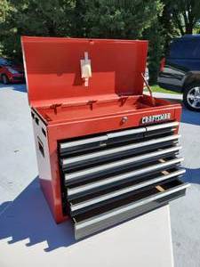 lot 11 image: Craftsman Top Chest w Keys for a Rolling Tool Box