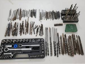 lot 24 image: Large Lot of Drill Bits