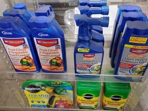 lot 211 image: (2) Shelf Contents New Lawn & Weed Killer, Insect Control, and Lawn Food