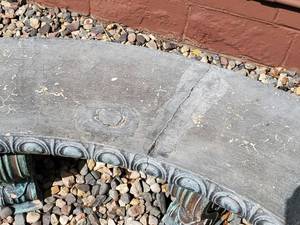 lot 41 image: Green garden Bench