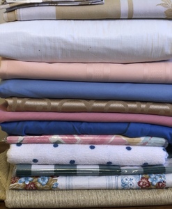 lot 115 image: 12 Tablecloths