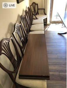 lot 129 image: Dining Table