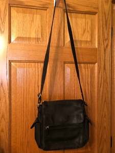 lot 121 image: Fossil Purse
