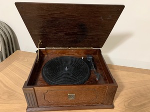 lot 182 image: Thomas Pacconi Phonograph