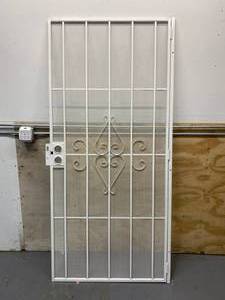 lot 45 image: Heavy Duty Screen Door.  37 Wide x 80 12 Tall