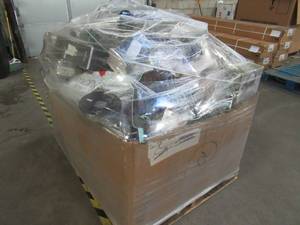 lot 200 image: WHOLESALE MIXED PALLET OF MISCELLANEOUS KITCHENWARE AND SMALL APPLIANCES