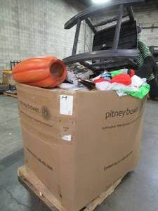lot 210 image: HAUNTED WHOLESALE MIXED PALLET OF MISCELLANEOUS AIR BLOWN, ANIMATED HALLOWEEN DECOR AND MORE