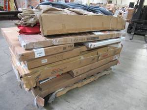 lot 307 image: WHOLESALE MIXED PALLET OF MISCELLANEOUS INDOOROUTDOOR FURNITURE AND MORE