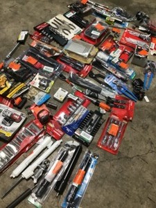 lot 10 image: BIN WITH ASSORTED TOOLS CUSTOMER RETURNS SEE PICS