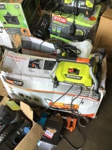 lot 30 image: MIXED PALLET WITH INDOOROUTDOOR GARAGE TOOLS & MAILBOXES AND SUPPLIES CUSTOMER RETURNS NO INSPECTED UNITS SEE PICS