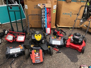 lot 46 image: Pallet with Assorted outdoor tools and more for parts and repair