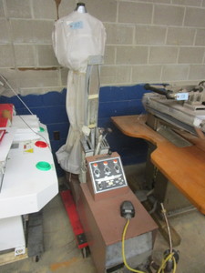 lot 107 image: CISSELL SUZIE FORM FINISHER