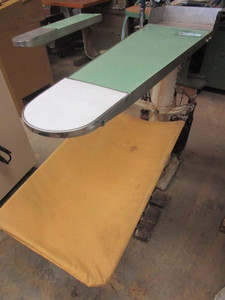 lot 112 image: CISSELL SPOTTING BOARD