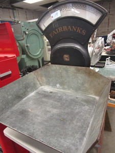 lot 119 image: VINTAGE FAIRBANKS CAST RION PARCEL POST SCALE