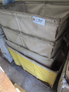 lot 134 image: COMMERCIAL LAUNDRY CARTS