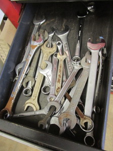 lot 157 image: HAND TOOLS