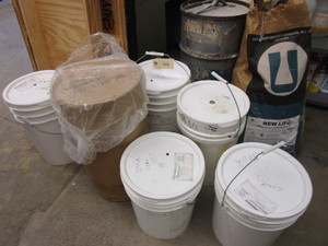 lot 166 image: LAUNDRY PRODUCTS