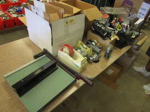 lot 184 image: OFFICE SUPPLIES AND PAPER PRODUCTS