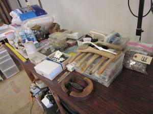 lot 188 image: LARGE LOT OF SEWING NOTIONS