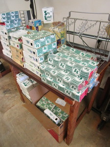 lot 189 image: NUMBERED DRY CLEANING AND LAUNDRY TAGS
