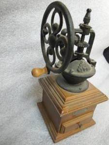 lot 11 image: Vintage Coffee Grinder