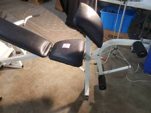 lot 74 image: Weight Bench