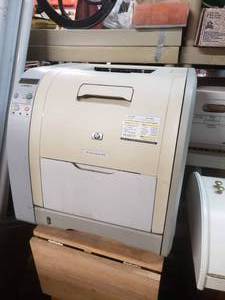 lot 78 image: HP Color LaserJet 3550 Printer