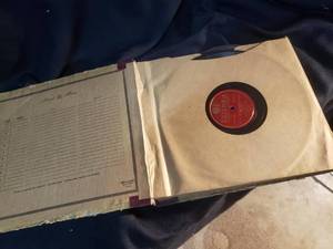 lot 85 image: Vintage Records in Record Book-Case