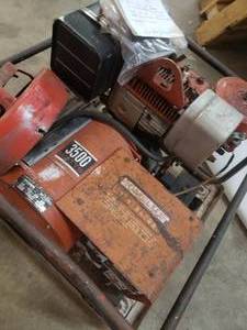 lot 96 image: Homelite Generator 3500 Watts