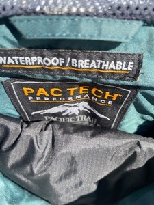 lot 69 image: Mens Waterproof Jacket and Pants (XL)