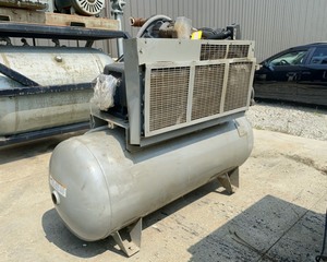 lot 6 image: Ingersoll-Rand T30 Air Compressor
