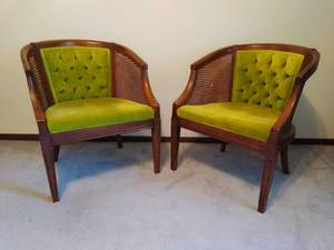 lot 5 image: Pair of Vintage Chairs