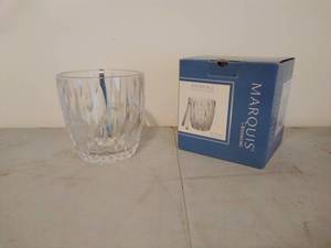 lot 36 image: Marquis by Waterford Rainfall Collection Ice Bucket