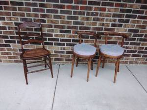 lot 55 image: Three Vintage Chairs