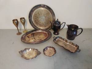 lot 59 image: Miscellaneous Silver-Plated Serving Pieces