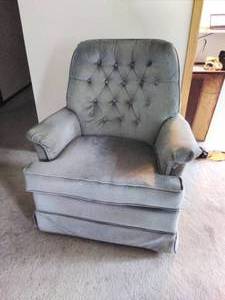 lot 68 image: Blue La-Z-Boy Swivel Recliner