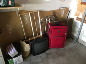lot 97 image: Lot of Miscellaneous Garage Items