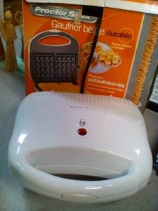 lot 86 image: Proctor Silex Waffle Iron In Box S...