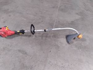 lot 13 image: Homelite Mighty Lite 26 Volt Expand...