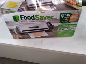 lot 15 image: Food Saver Model # FM3900 With Inst...