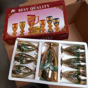lot 118 image: Best Quality branded 7 pc cup and...