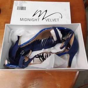 lot 139 image: Midnight Velvet Ladies Shoes (12M) ...