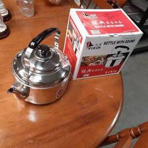 lot 158 image: 4L Stainless Whistling Tea Kettle.....