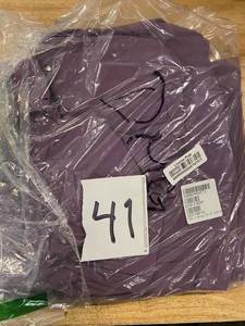 lot 41 image: Company Cotton 4-Piece Berry Solid 300 Thread Count Percale Queen Sheet Set, EC40-Q-BERRY - NEW