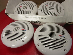 lot 350 image: REVO 6 XS SERIES HIGH-PERFORMANCE BOSS MARINE SPEAKERS - NEW