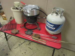 lot 359 image: GAS FRYER PROPANE BURNER, ICE CREAM MAKER, CANNING JARS, CAST-IRON SANDWICH MAKERS, MORE