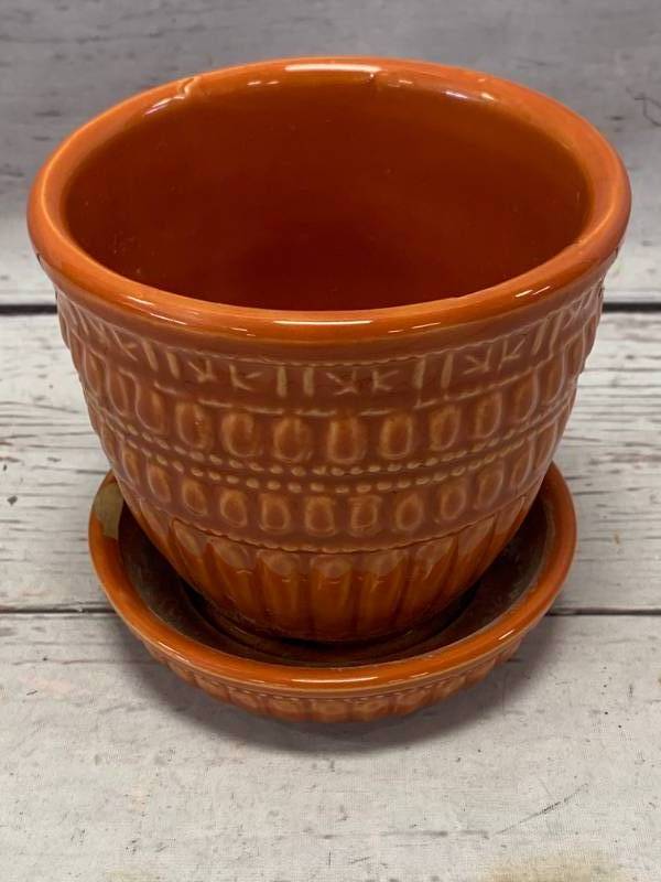 Vintage McCoy Burnt Orange Planter Flower Pot for Sale in Horace, ND |  Online Auction | K-BID