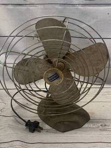 lot 10 image: Manning Bowman 1960s 10 Blade Fan
